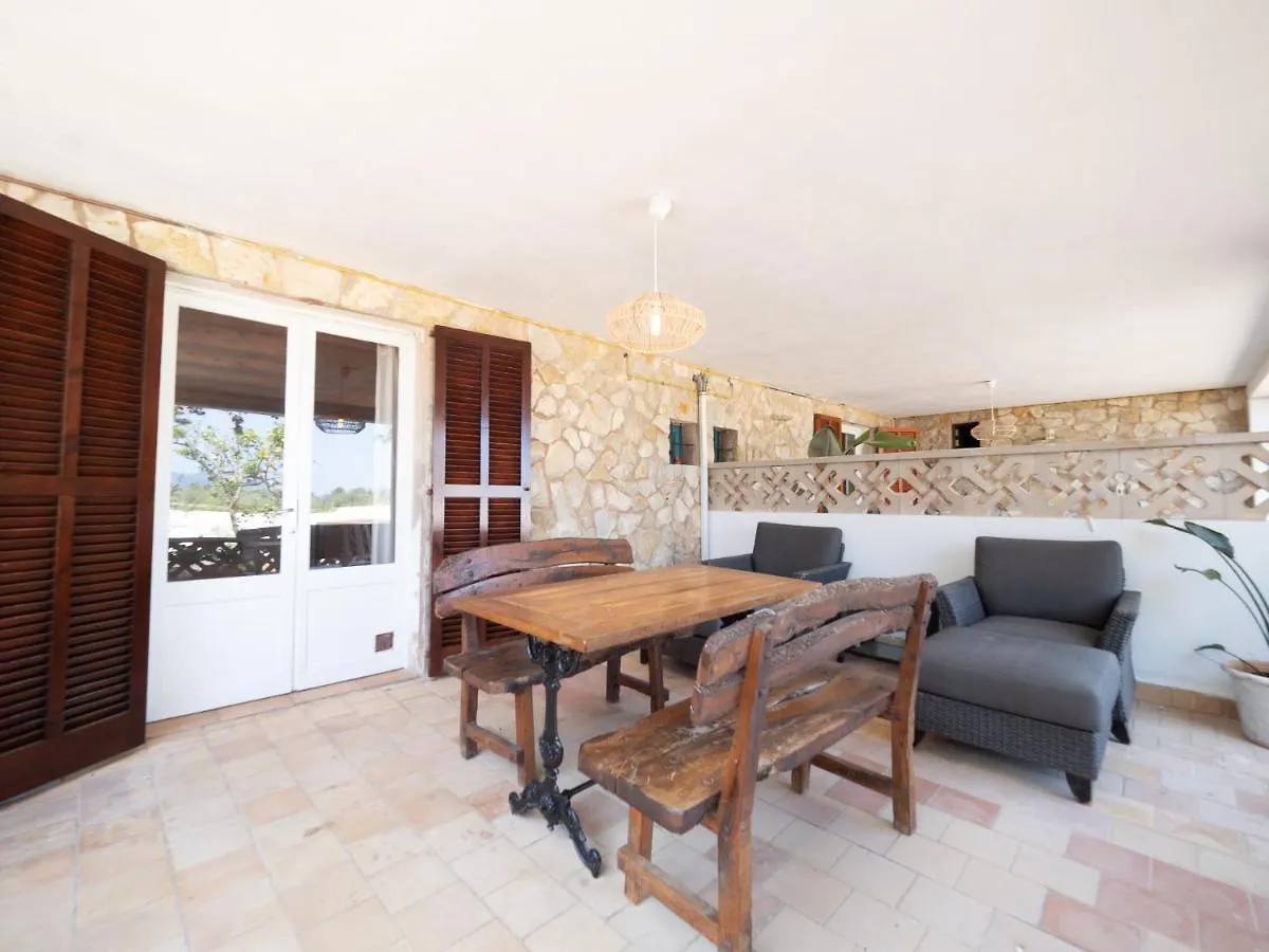 Villa Can Cap de Bou by Alquilair à Pollença