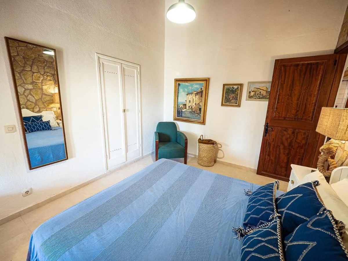 Villa Can Cap de Bou by Alquilair à Pollença Séjour à la ferme