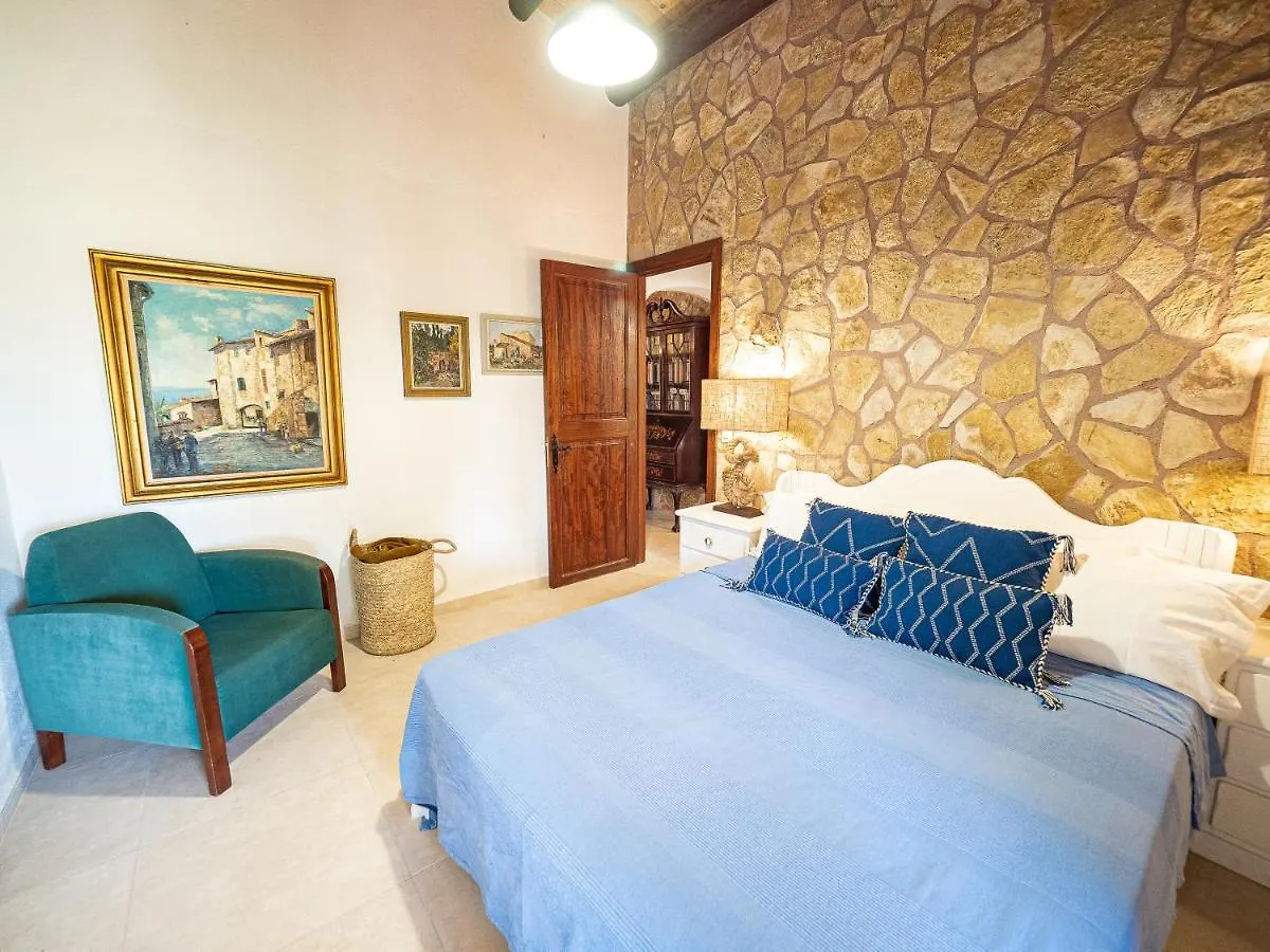 Farm stay Can Cap De Bou By Alquilair Villa Pollenca